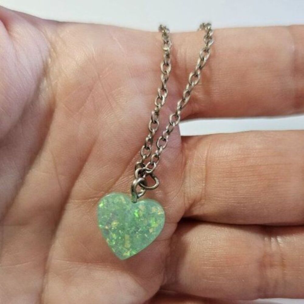 Silver Tone Blue Sparkly Heart Charm Bracelet Pastel 7-8.5"